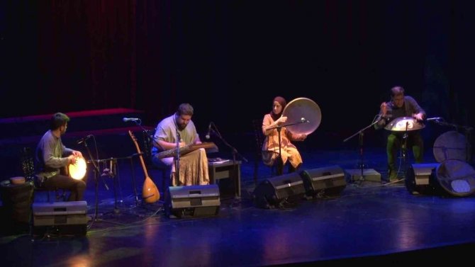 Üsküdarlı Sanatseverler Sedat Anar Konserinde Buluştu