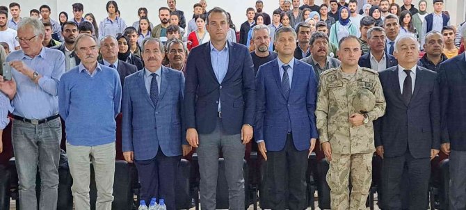 Adilcevaz’da ‘Van Gölü’nün Gizemleri’ Çalıştayı