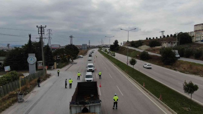 Dron Destekli Trafik Uygulamasında Sürücülere Ceza Yağdı
