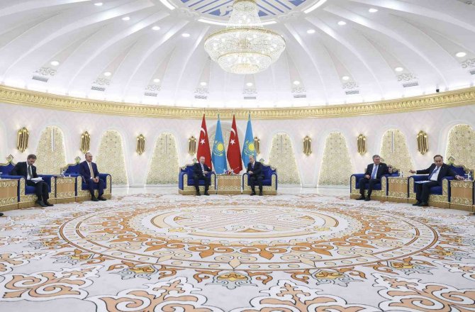 Cumhurbaşkanı Erdoğan, Kazakistan Cumhurbaşkanı Tokayev İle Görüştü