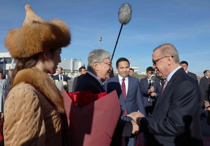 Cumhurbaşkanı Erdoğan Kazakistan’da