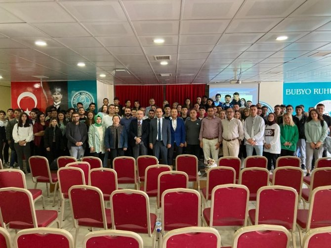 Burhaniye Myo’da Oryantasyon Eğitimi Düzenlendi