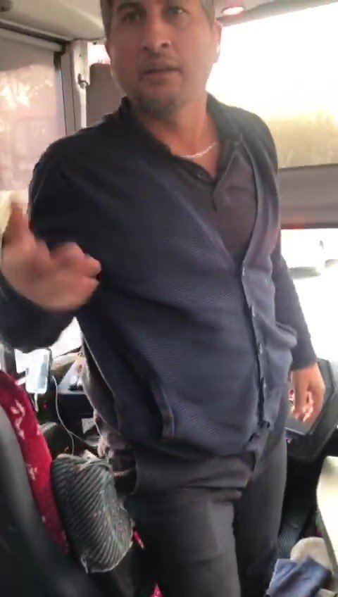 Fatih’te Otobüs Sürücüsü Tartıştığı Yolcuyu Darp Etti