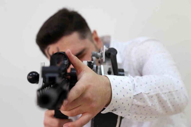 Üniversite Öğrencisi Tasarladığı ‘Dijital Nöbetçi’ İle Takdir Topladı