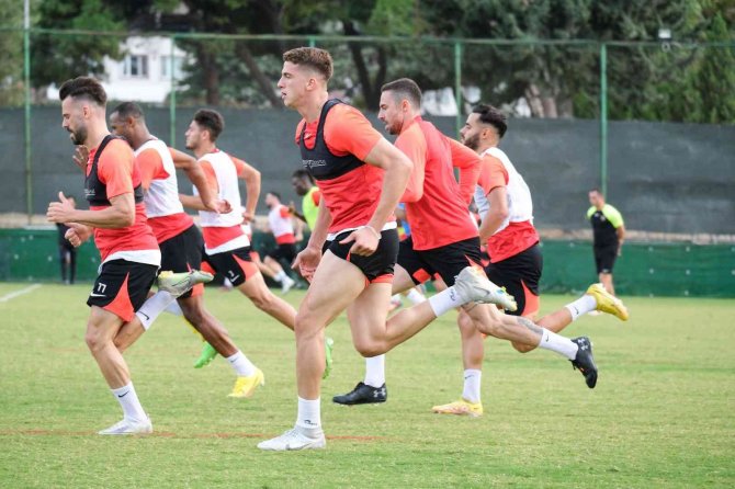 Hatayspor, Fatih Karagümrük Maçı Hazırlıklarını Sürdürüyor
