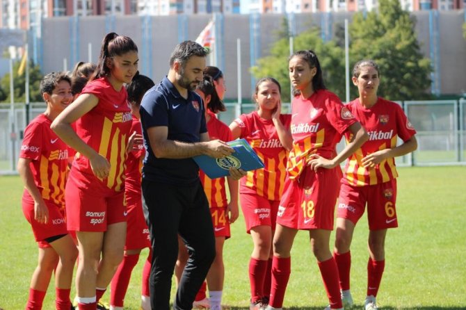 Kadınlar 1. Lig Fikstürü Çekildi