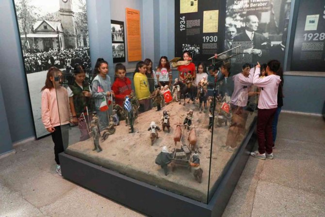 Büyükşehir Kaymek’te Ecdadın İzinden Giden Gençlik Yetişiyor