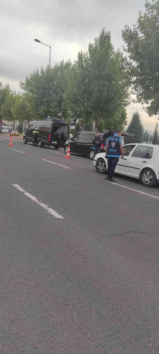 Emniyetten Rent A Car Araçlarına ‘Kabi̇s’ Uygulaması