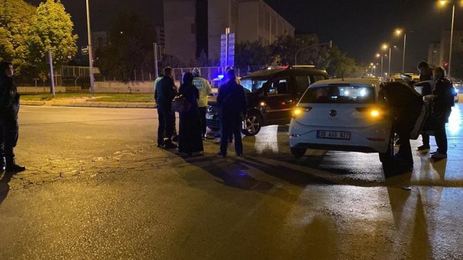Kayseri’de 2 Otomobil Çarpıştı: 1 Yaralı