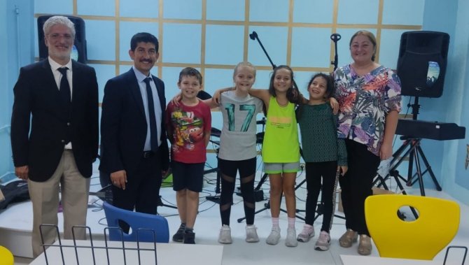 Köyceğiz Bilim Ve Sanat Merkezi Müzik Dersi İle Eğitime Başladı