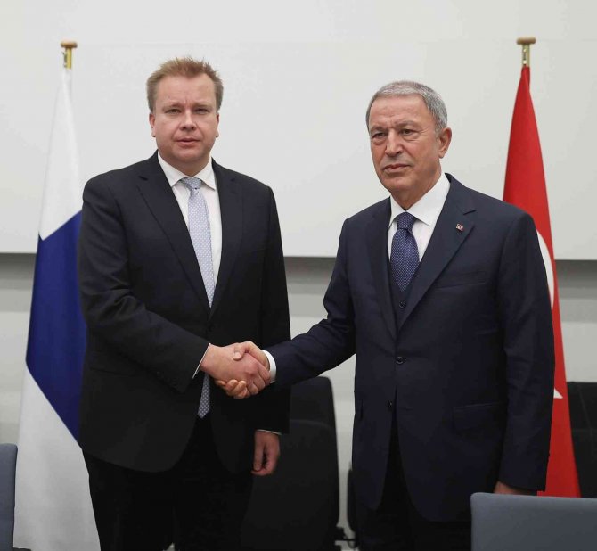 Bakan Akar, Finlandiya Savunma Bakanı Kaikkonen İle Görüştü