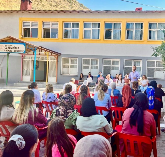 Uludere’de Öğrenci Velileri Davete Kayıtsız Kalmadı