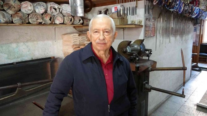 Odun Ve Kömür Sobalarına Talep Arttı