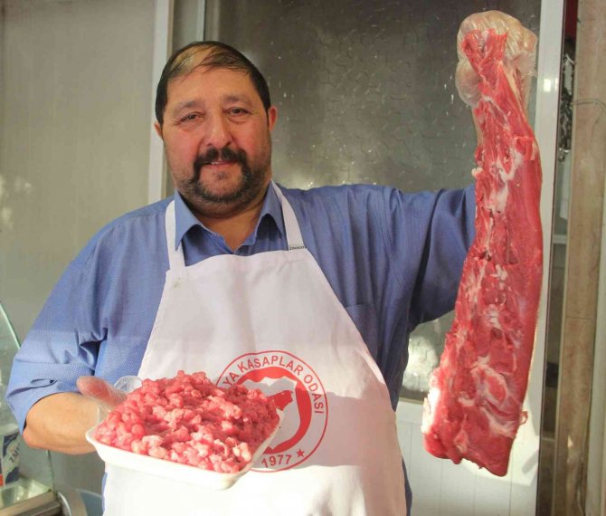 Türkiye Kasaplar Federasyonu Başkanı Yardımcı:" Kırmızı Ete Zam Görünmüyor"