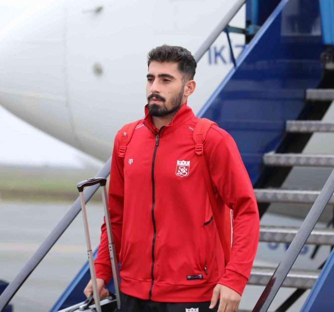 Sivasspor Kafilesi Kosova’da