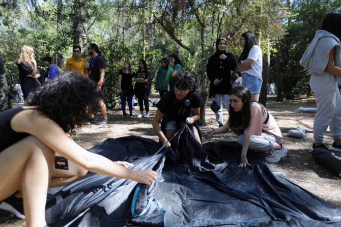 Üniversite Öğrencilere Büyükşehir Belediyesi Kampında Buluştu