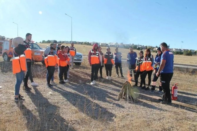 25 Afad Gönüllüsüne Eğitim