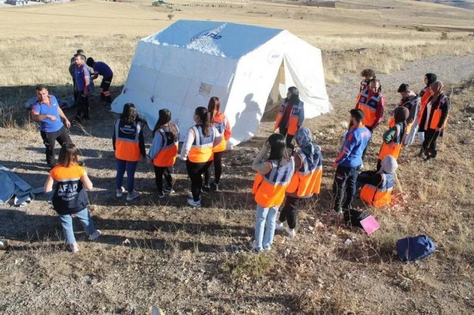 25 Afad Gönüllüsüne Eğitim