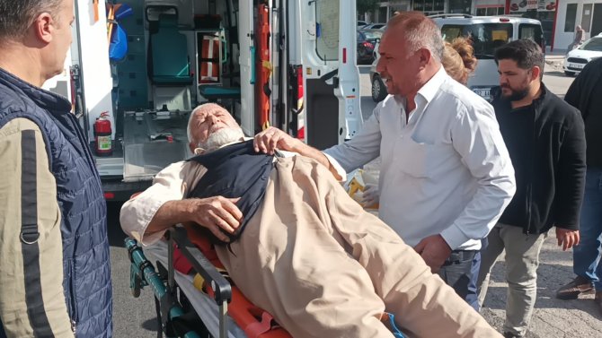 Otomobilin Çarptığı Yaya Yaralandı