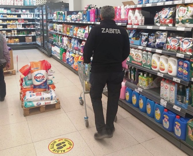Altınova’da Marketler Denetlendi