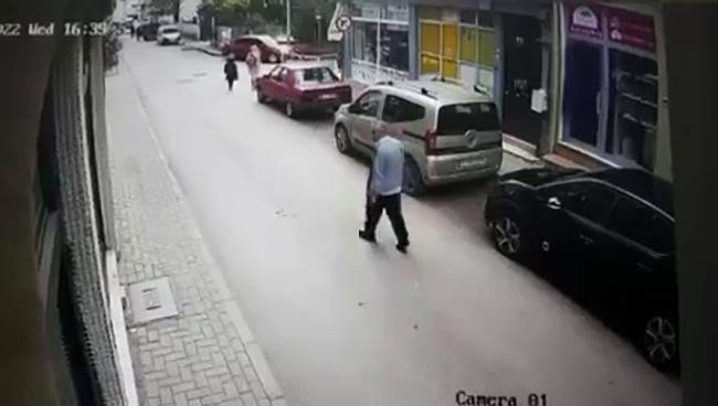 Anne Kızın Ölümle Burun Buruna Geldiği Anlar Kamerada