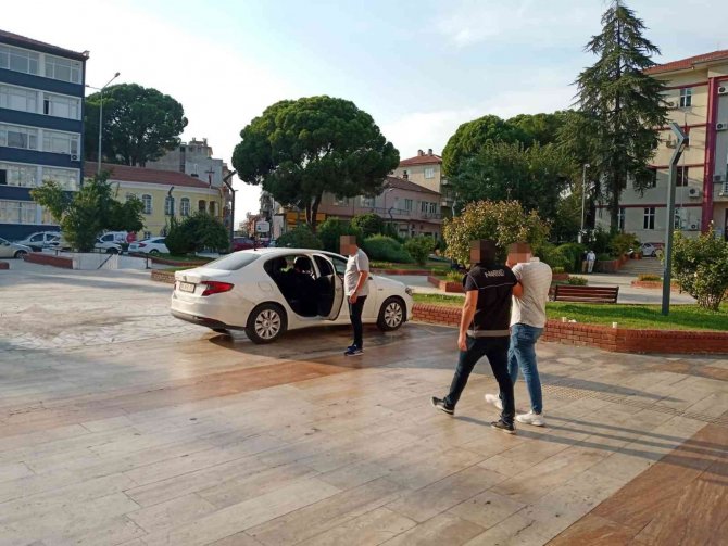 Uyuşturucu Taciri Narkotik Polisinden Kaçamadı
