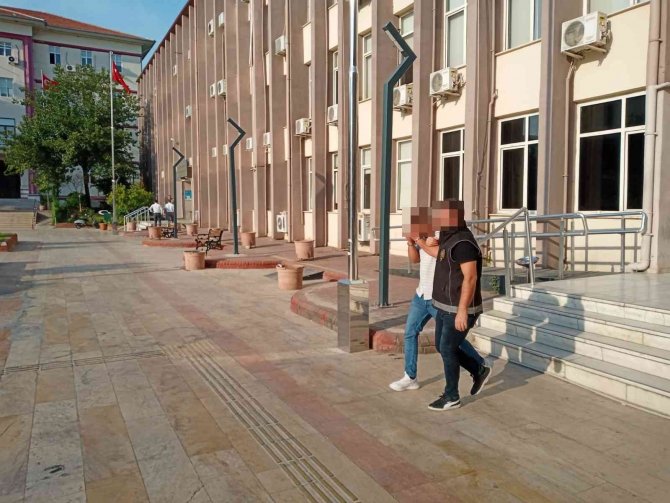 Uyuşturucu Taciri Narkotik Polisinden Kaçamadı
