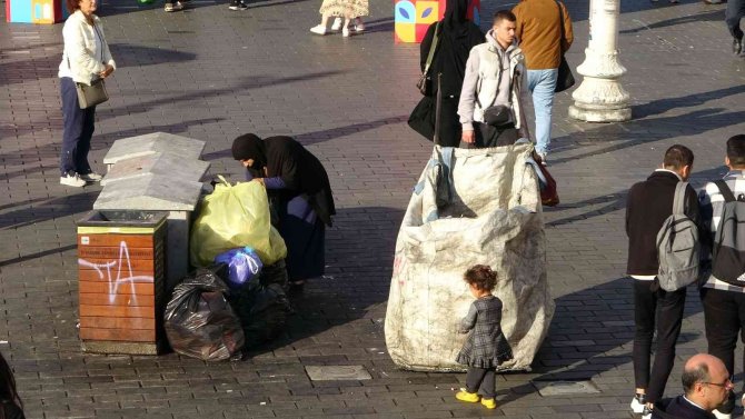 Beyoğlu’nda Gece Yakalanan Dilenciler Sabah Dilenmeye Devam Etti