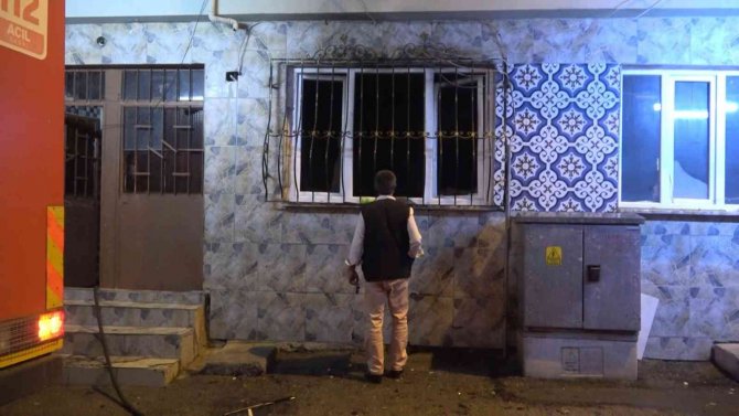 Evini Yaktı, Ailesi Sinir Krizi Geçirdi