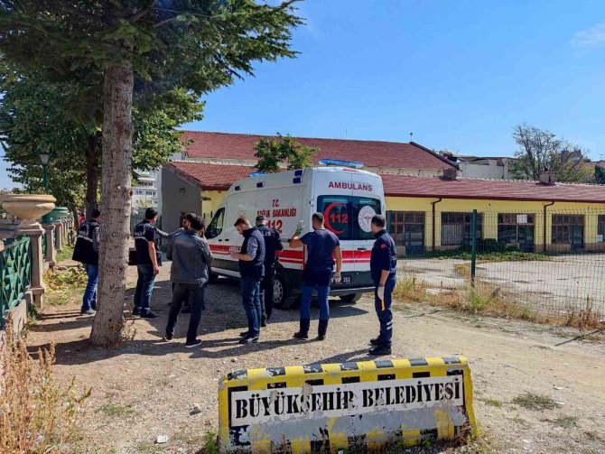 Porsuk Çayı’nda Kalbi Duran Şahıs, Kalp Masajıyla Kurtarıldı