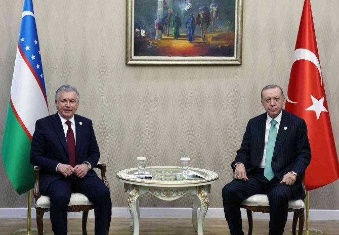 Cumhurbaşkanı Erdoğan, Özbekistanlı Mevkidaşı Mirziyoyev İle Görüştü