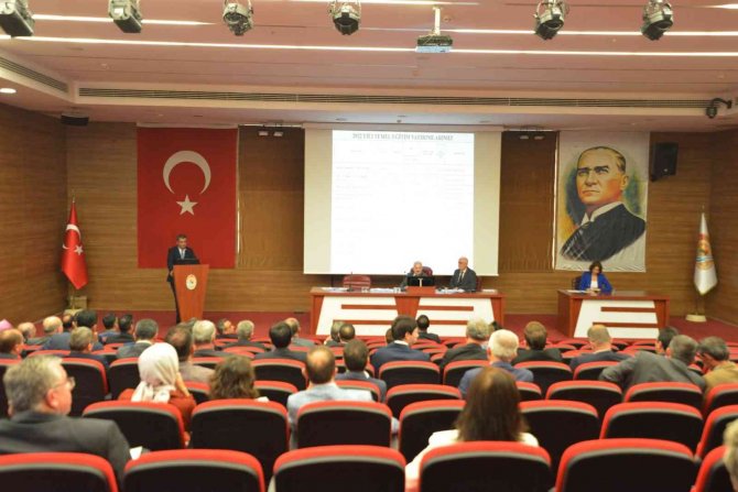 Denizli’de 2.7 Milyarlık Ödeneğin 1.5 Milyarlık Kısmı Harcandı