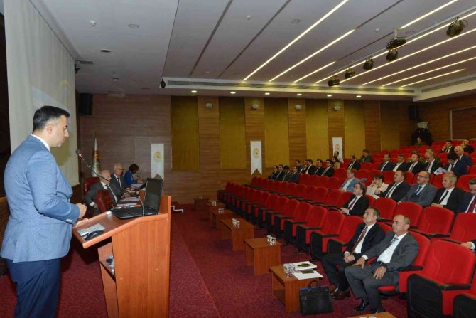 Denizli’de 2.7 Milyarlık Ödeneğin 1.5 Milyarlık Kısmı Harcandı