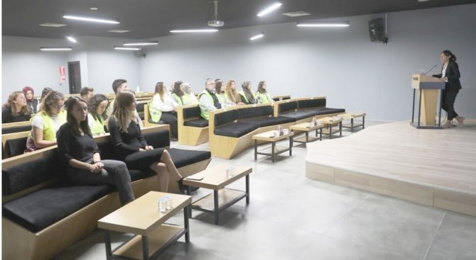 Dpü Mühendislik Fakültesi Öğrencileri Fabrikaları Yakından Tanıma Fırsatı Buldu