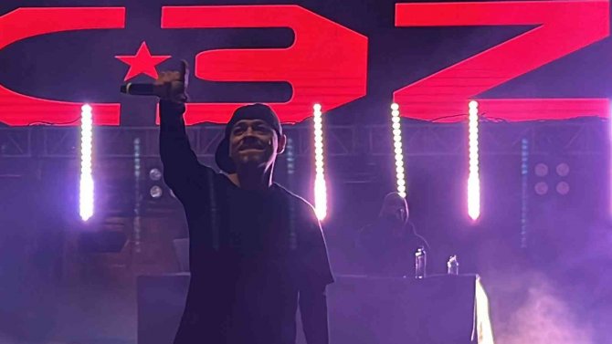 Düzce’de Ceza Rüzgarı: On Binler Muhteşem Konserde Eğlendi