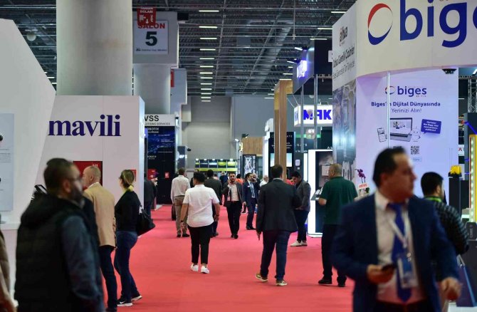 İ̇stanbul’da İki Teknoloji Fuarı Aynı Anda Kapılarını Açtı