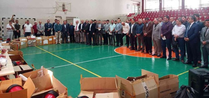 Salihli’deki 58 Okulun Spor Malzemesi Gençlik Ve Spor Bakanlığı’ndan