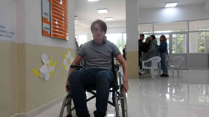 Öğrenciler Engellilere Empati Kurdu