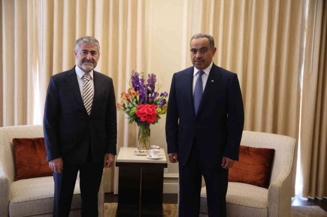 Hazine Ve Maliye Bakanı Nebati, Katarlı Mevkidaşı Al-kuwari İle Bir Araya Geldi