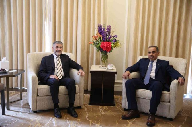 Hazine Ve Maliye Bakanı Nebati, Katarlı Mevkidaşı Al-kuwari İle Bir Araya Geldi