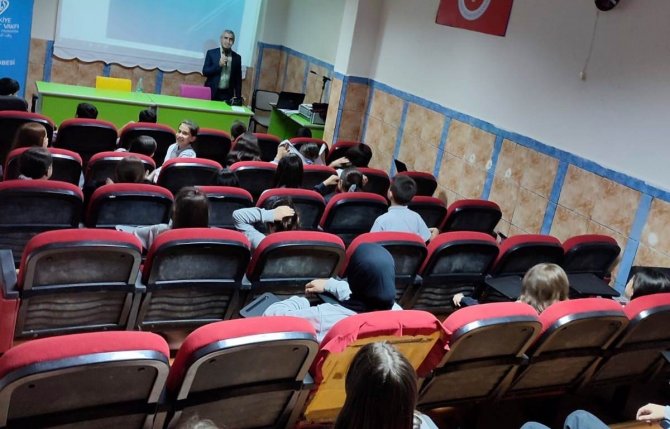 Simav’da, "Çevreme Duyarlıyım, Değerlerime Sahip Çıkıyorum" Projesi