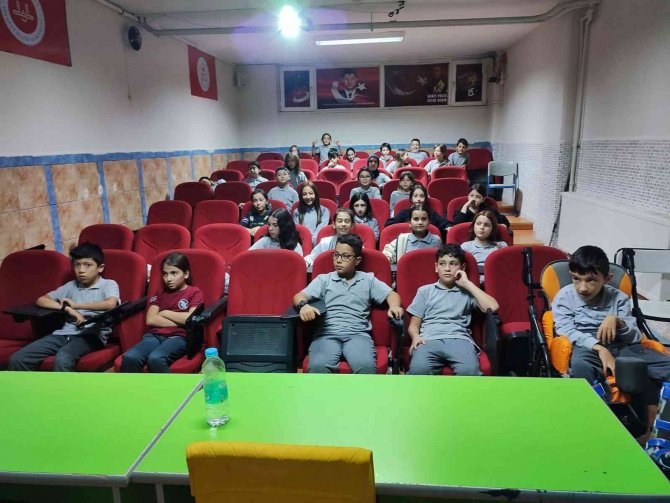 Simav’da, "Çevreme Duyarlıyım, Değerlerime Sahip Çıkıyorum" Projesi