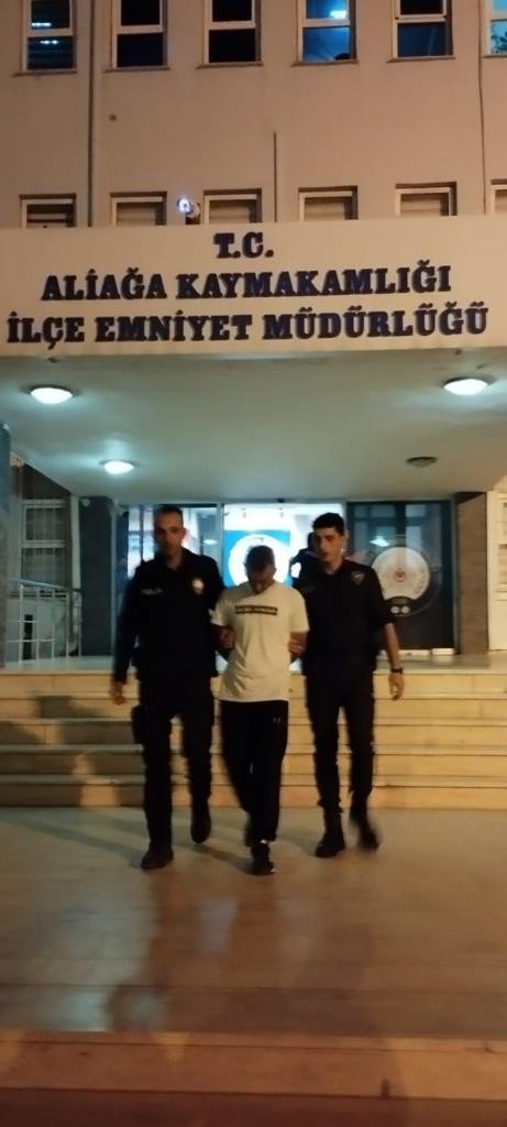 Aliağa Polisi, Uyuşturucu Satıcılarına Geçit Vermiyor