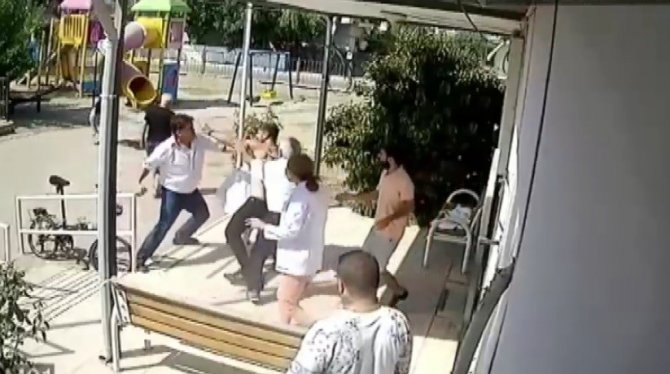 İ̇zmir’de Doktora Saldırıyla İlgili Yeni Görüntüler Ortaya Çıktı