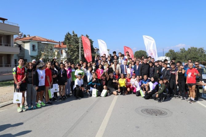 Burhaniye’de Cumhuriyet Koşusu Yapıldı