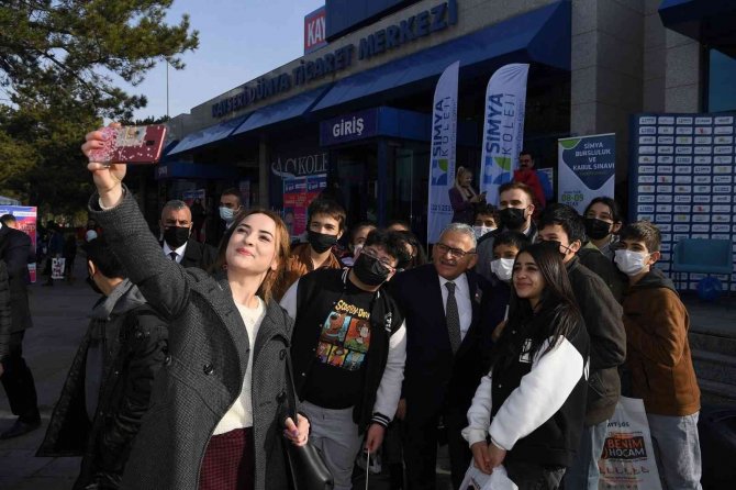 Yüzlerce Yazar Kayseri’de Kitapseverle Buluşacak