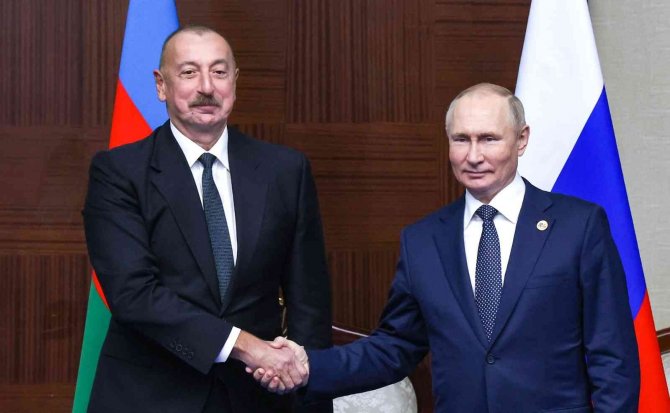 Putin Ve Aliyev Astana’da Bir Araya Geldi