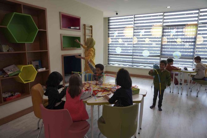 Hatice Hatun Külliyesi Çocuk Mektebi Ve Kop Çocuk Kütüphanesi Eğitime Değer Katıyor