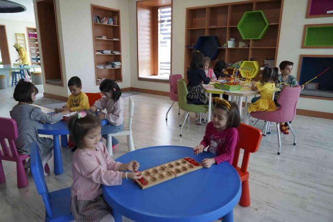 Hatice Hatun Külliyesi Çocuk Mektebi Ve Kop Çocuk Kütüphanesi Eğitime Değer Katıyor