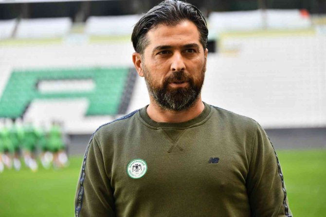 İ̇lhan Palut: "Çok Takımın Zirve Mücadelesi Vereceğini Düşünüyorum"